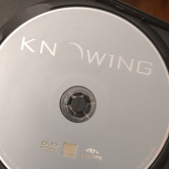 Knowing DVD - Picture 2 of 2